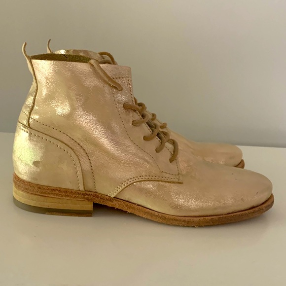 Ten Points Leather Pandora Gold Lace Up Boot - Picture 4 of 11